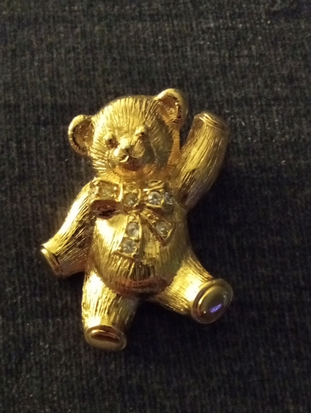 Vintage AVON Teddy Bear Brooch